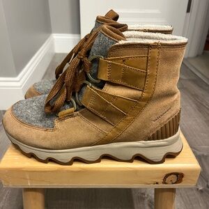 Sorel Tan and Gray Winter Boots
